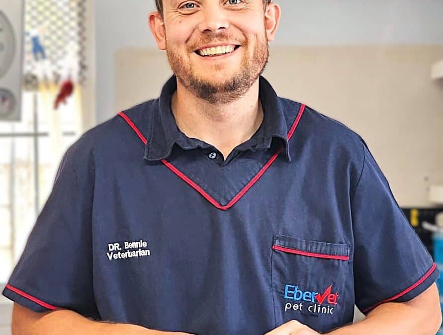 Dr Bennie Grobler